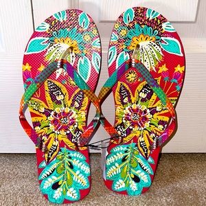 COPY - Vera Bradley Flip Flops, NWT, size 9-10 (large)